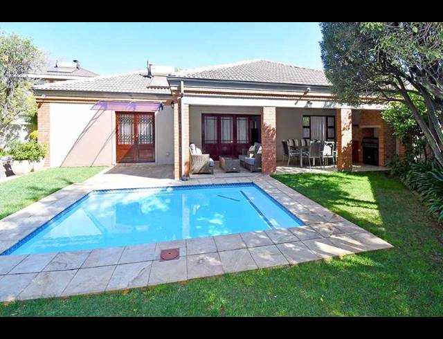 3 BEDROOM FREEHOLD FOR SALE IN CRAIGHALL